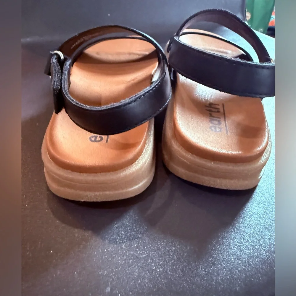 Earth leah slingback